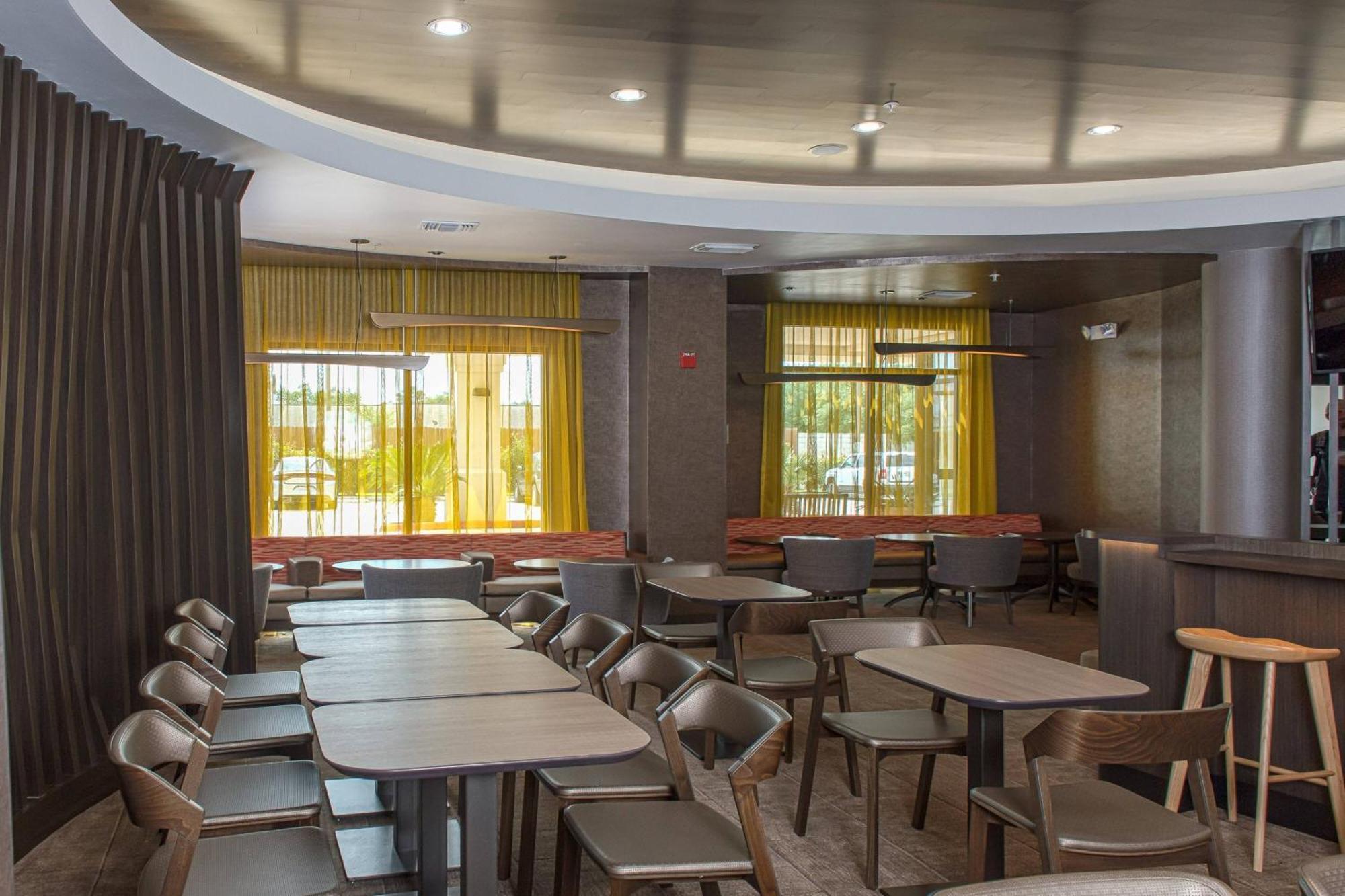 Springhill Suites Houston Pearland Exterior photo