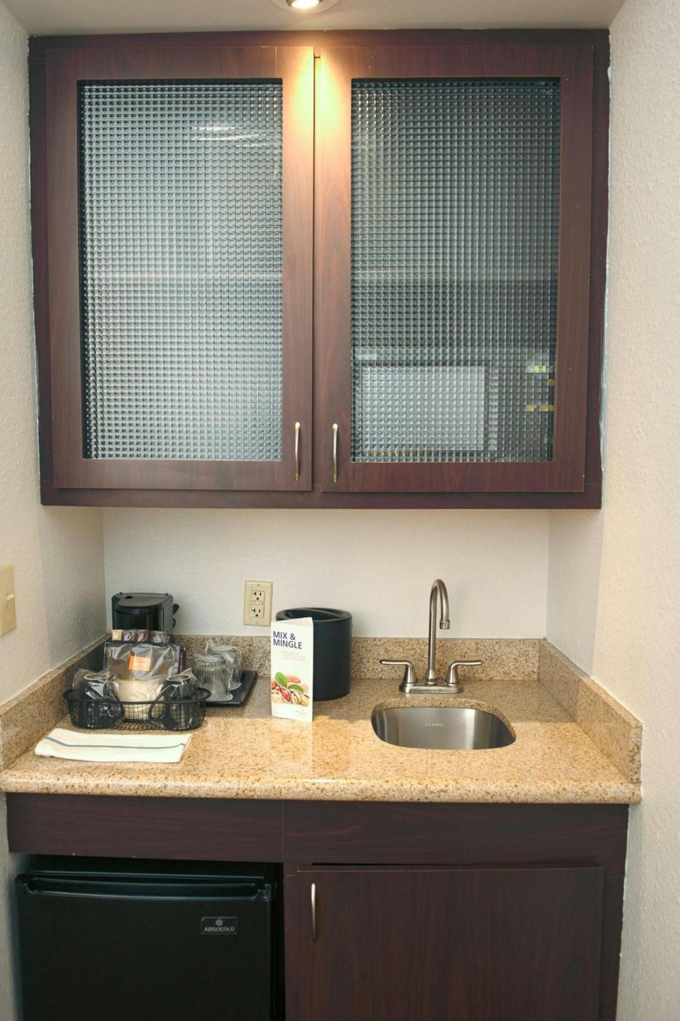 Springhill Suites Houston Pearland Exterior photo