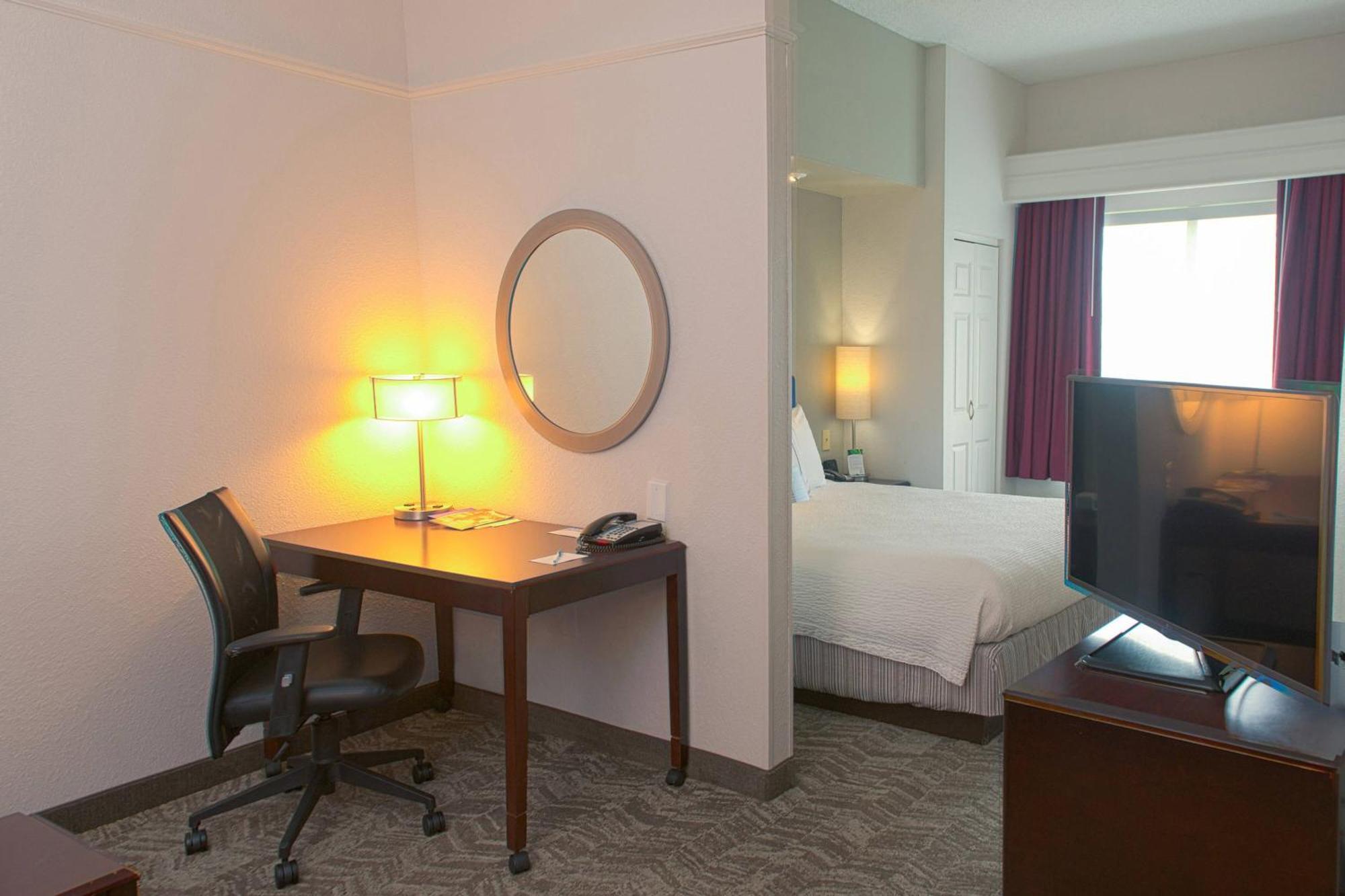 Springhill Suites Houston Pearland Exterior photo