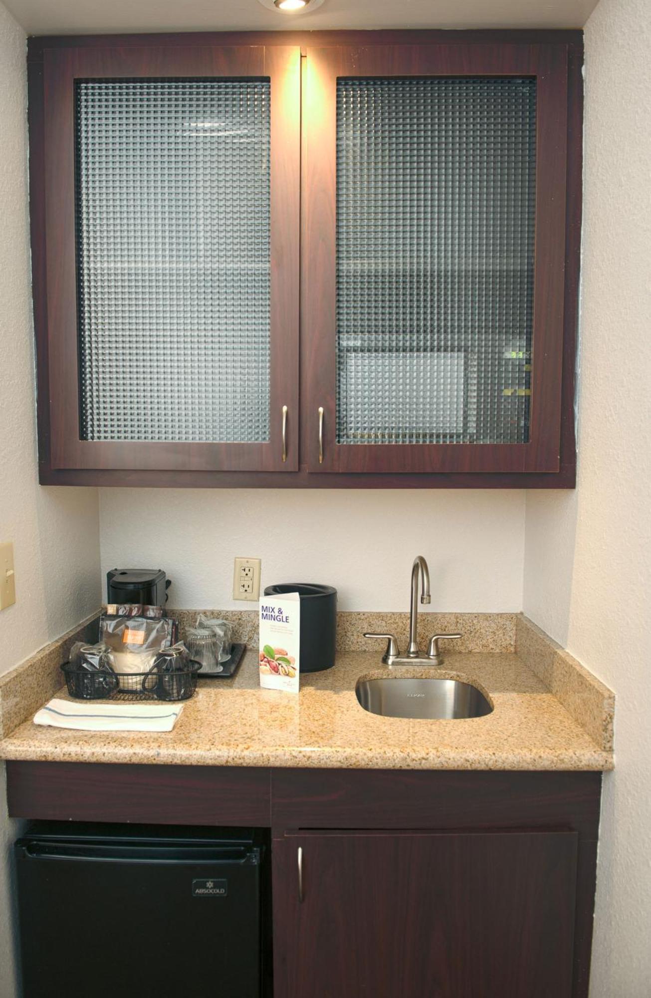 Springhill Suites Houston Pearland Exterior photo